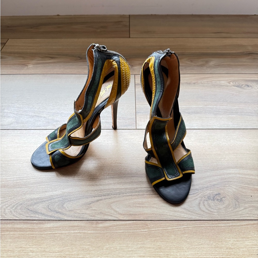 L.A.M.B. Noel Heels - Picture 2 of 11